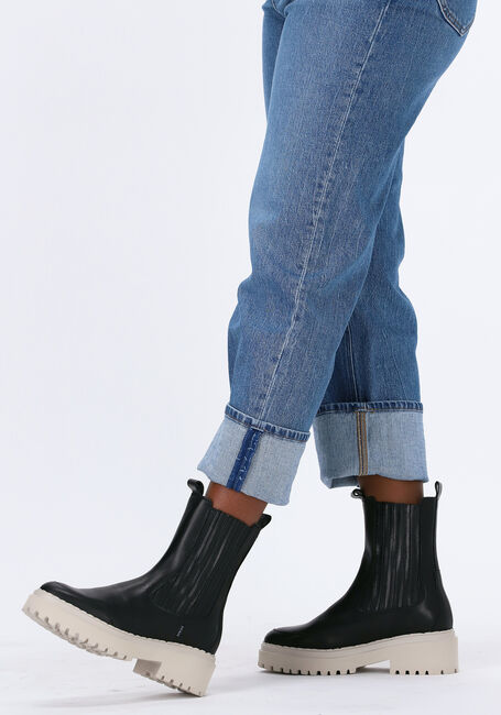 Zwarte NUBIKK Chelsea boots FAE LINA - large